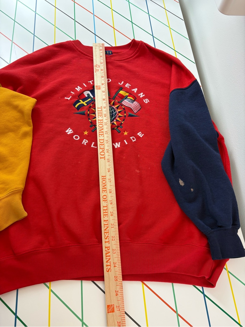Vintage Limited Too Red Colorblock Crewneck Sweatshirt Gently Distressed 80s 90s - Picture 10 of 10